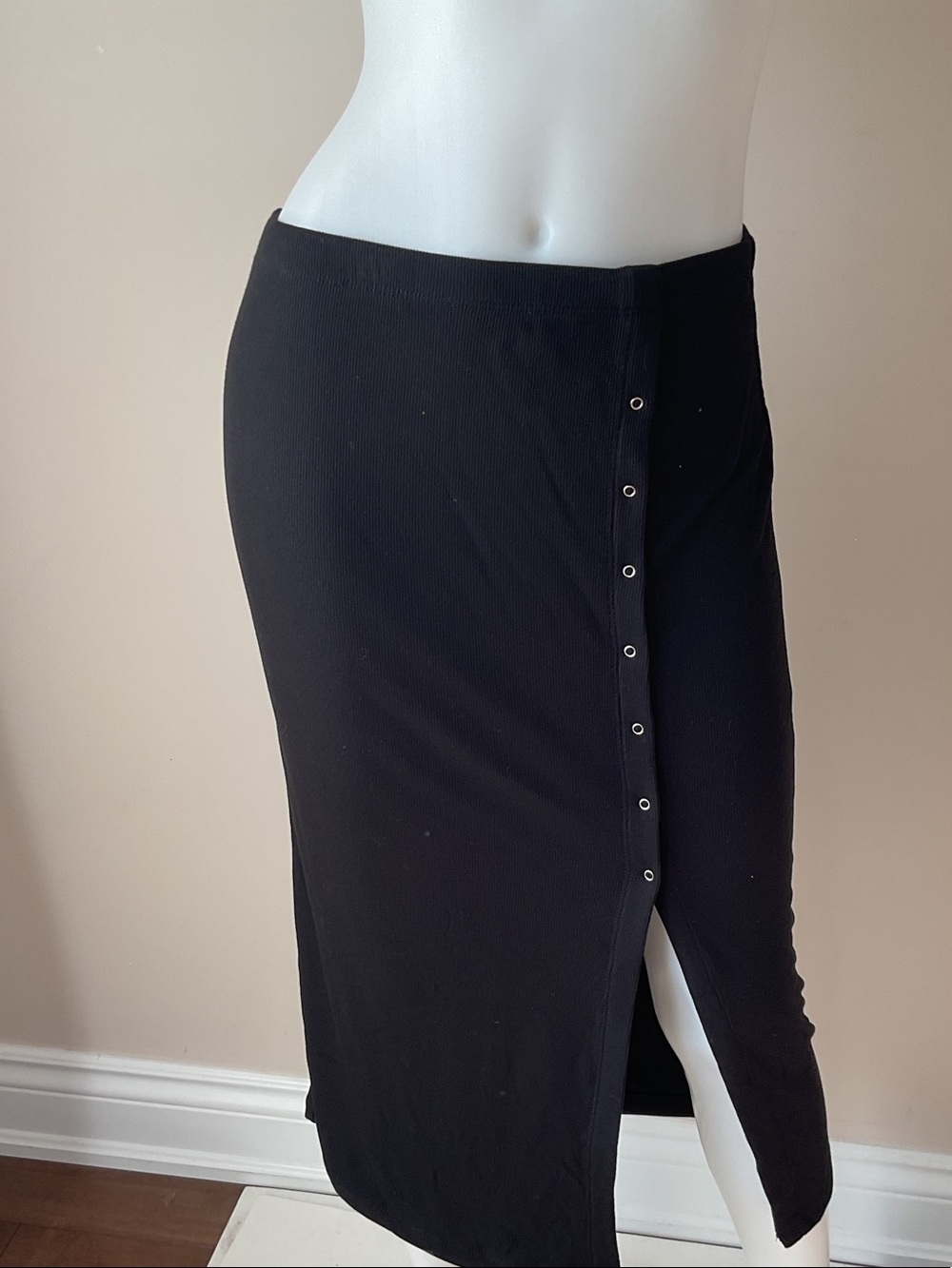 Truth Black Ribbed Button Midi Skirt - Picture 2 of 7